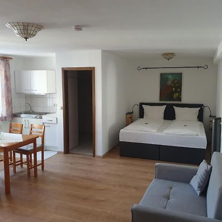 Weinhaus Kurtrierer Hof Hotel Leiwen Luaran gambar