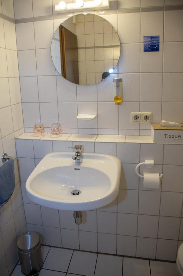 Weinhaus Kurtrierer Hof Hotel Leiwen Luaran gambar