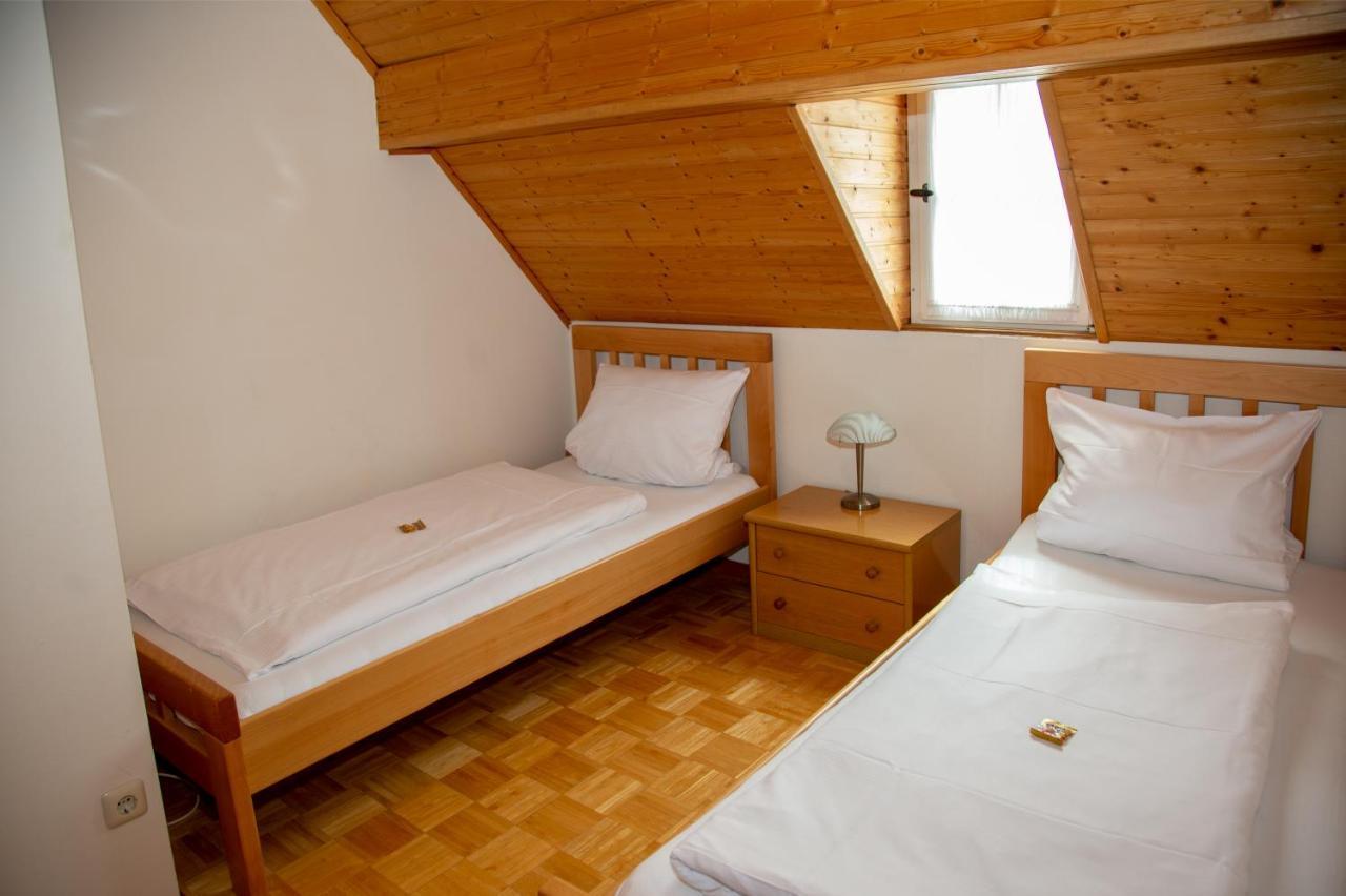 Weinhaus Kurtrierer Hof Hotel Leiwen Luaran gambar