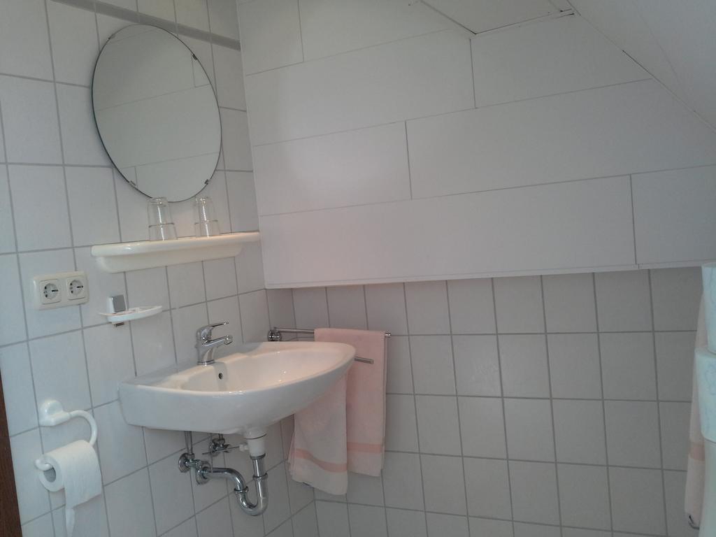 Weinhaus Kurtrierer Hof Hotel Leiwen Luaran gambar